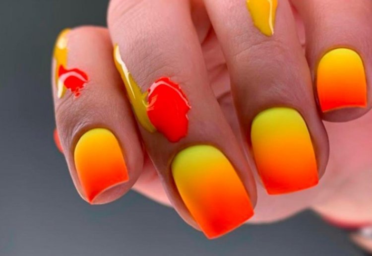 Neon autumn manicure 2023
